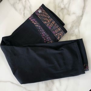 S Fabletics Cropped Leggings